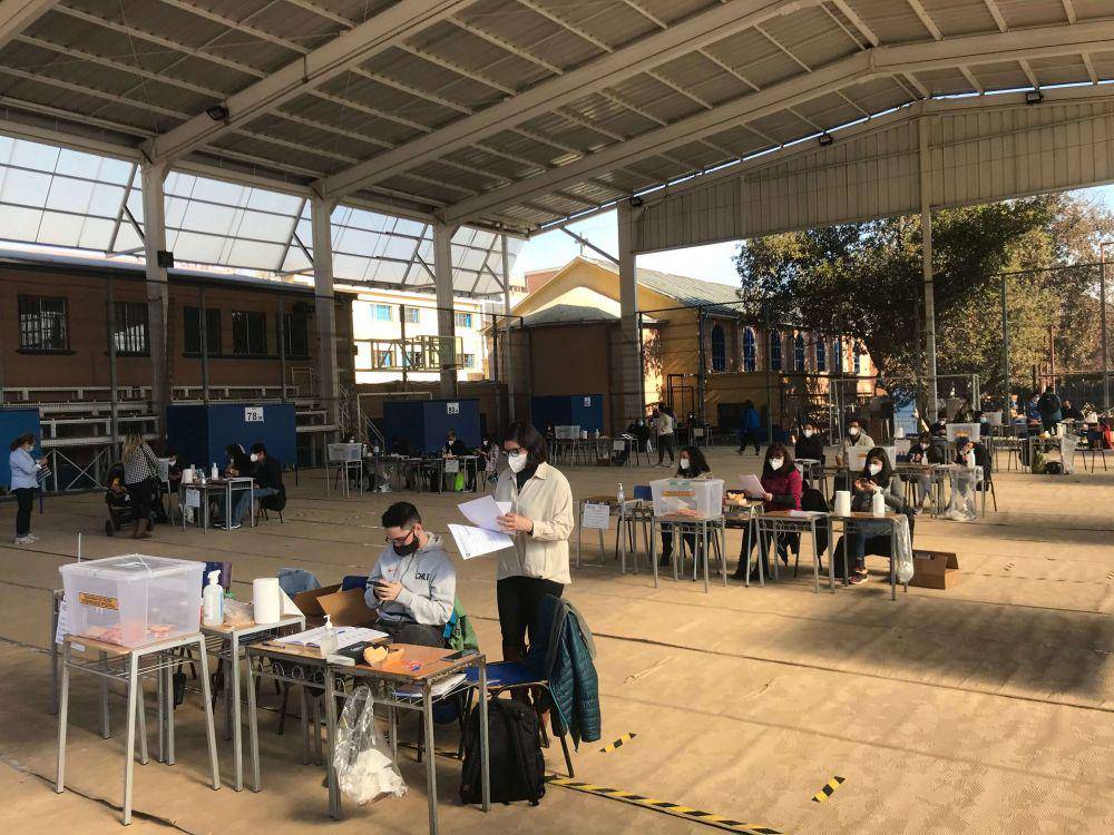 Suasana pemilu regional di Ñuñoa, Chile pada Minggu (13/06/2021). (twitter.com/MuniNunoa)
