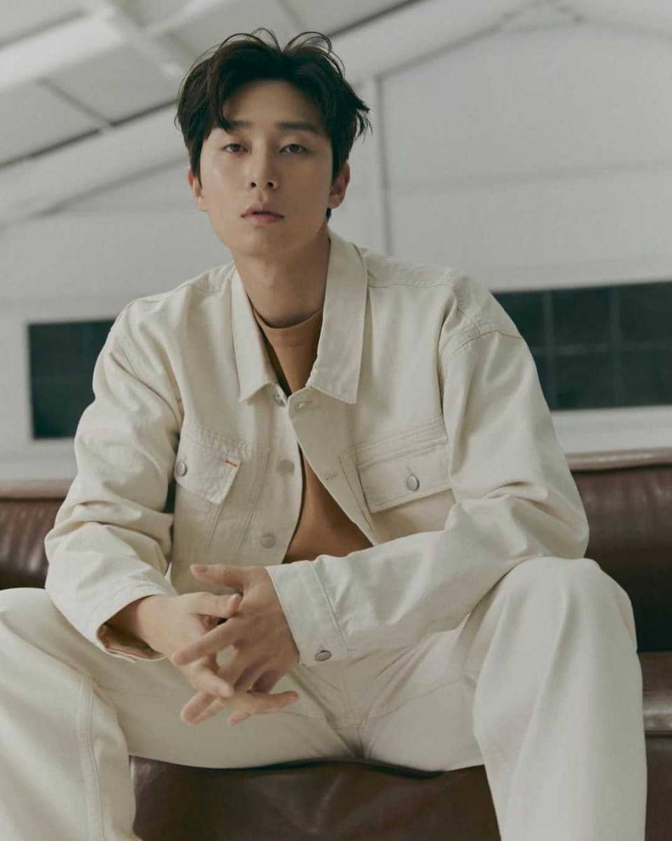 Park Seo Joon (instagram.com/dazedkorea)