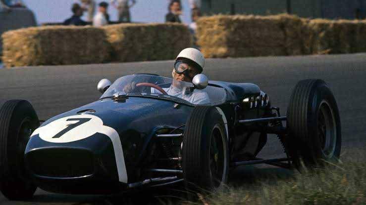 Sir Stirling Moss (formula1.com)