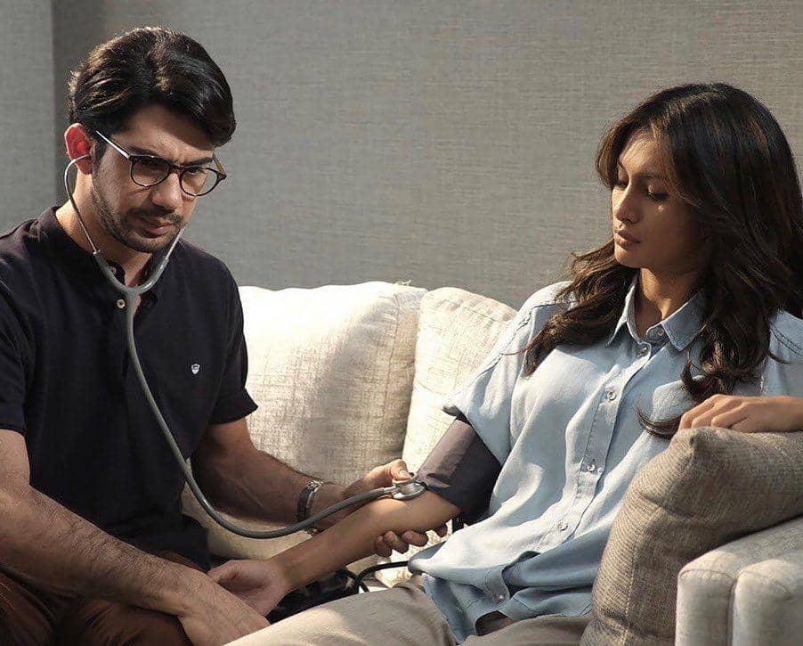 Reza Rahadian (instagram.com/ikanatassa)