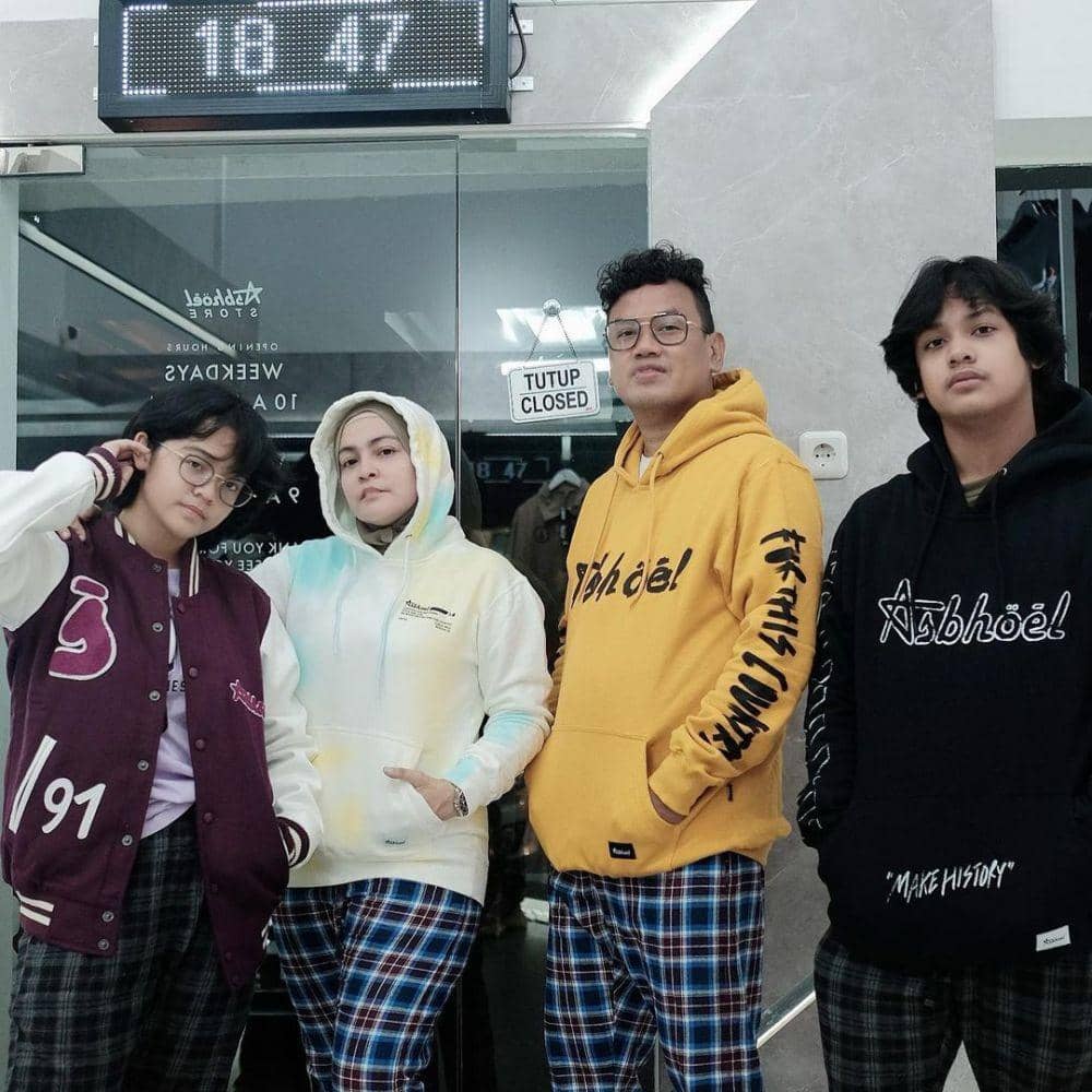 Keluarga Uya Kuya (instagram.com/astridkuya)