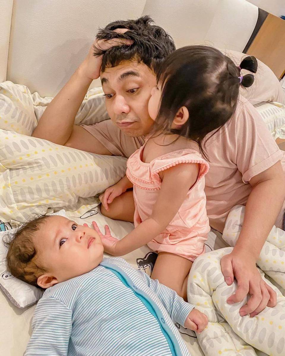 Raditya Dika bersama kedua anaknya (instagram.com/raditya_dika)