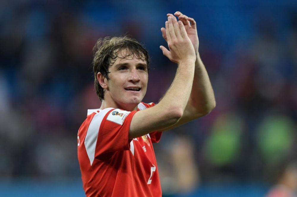 Bek Rusia, Mario Fernandes / Marca
