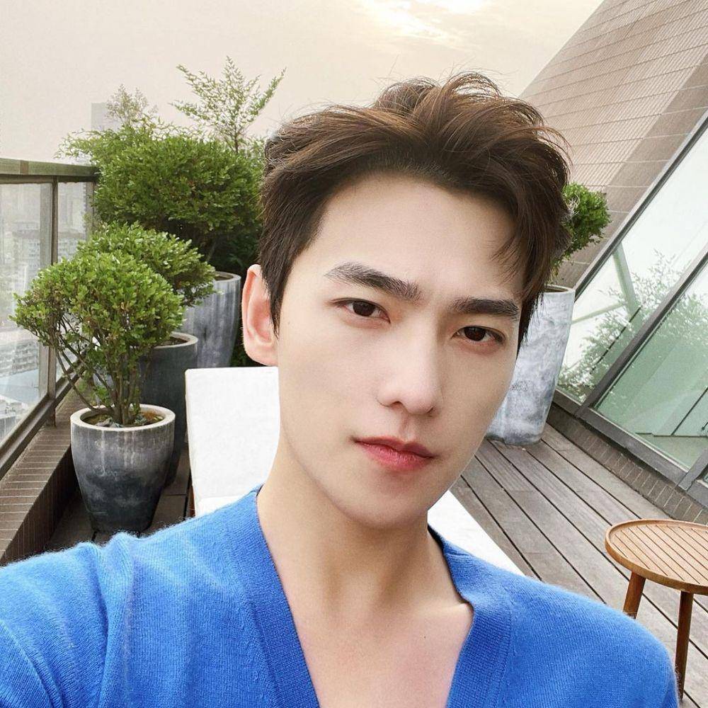 Yang Yang (instagram.com/yang_0099)