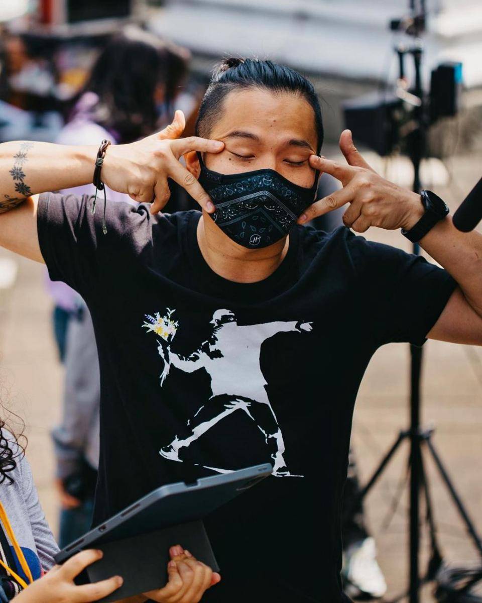 Proses syuting film Teka-Teki Tika. (instagram.com/ernestprakasa)