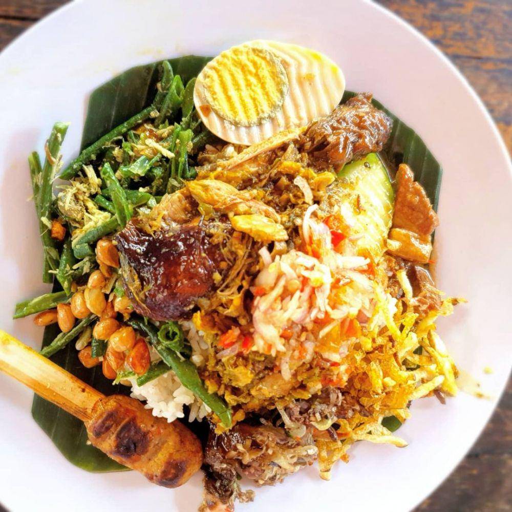 Nasi Ayam Warung Liku (instagram.com/mallandeat)
