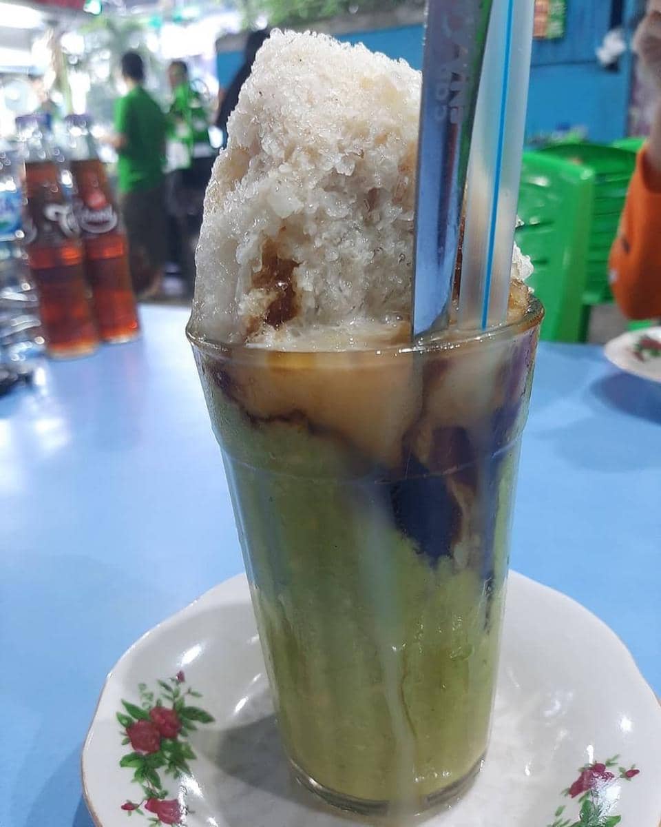 Pokat Kocok Simpang Glugur Bu Iyah (instagram.com/dhinniemakandanjajan)