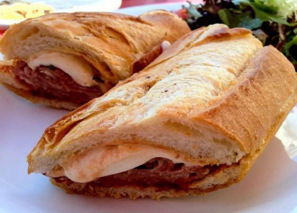 jambon-beurre (instagram.com/sandwich.tv)