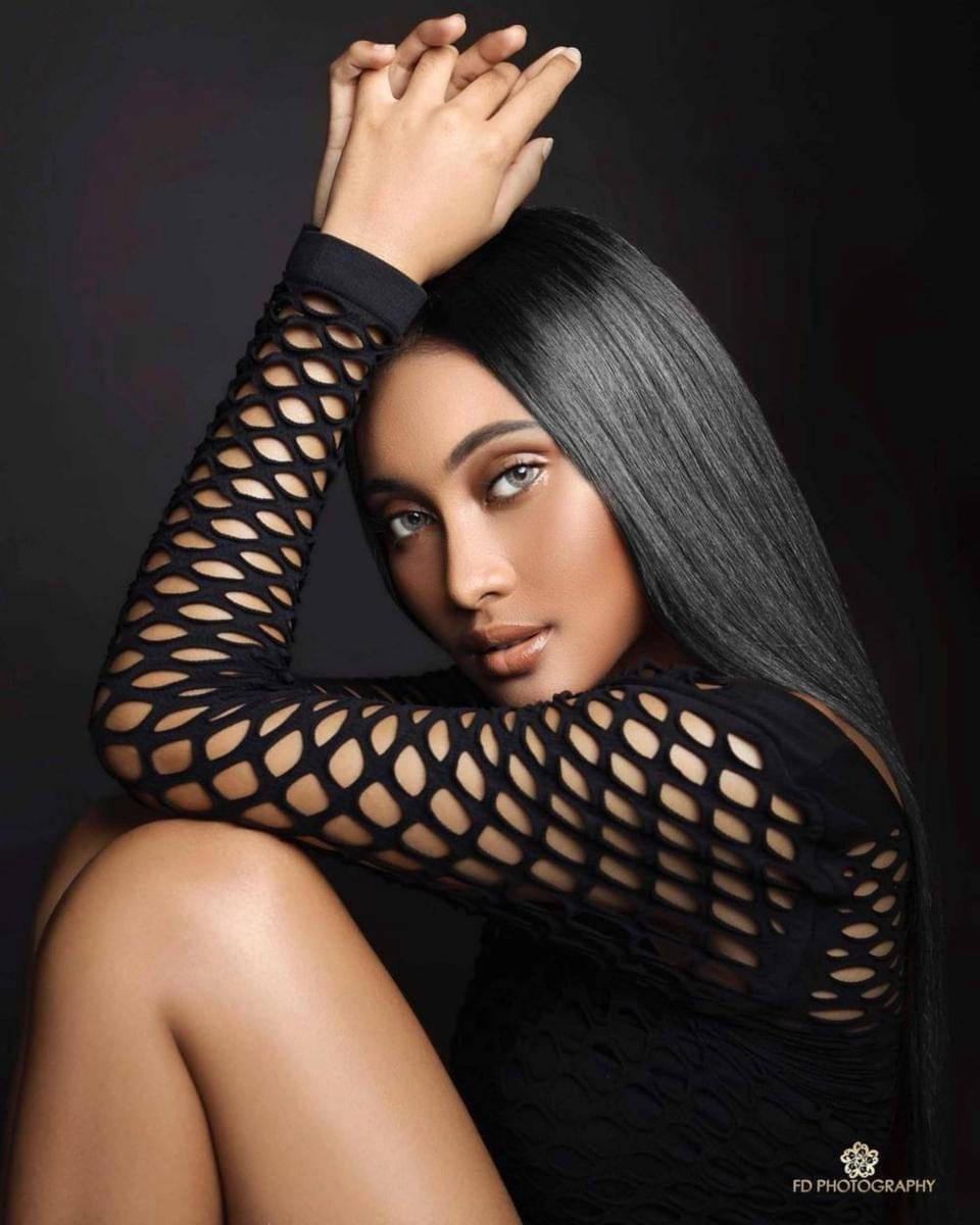 Solois wanita pemotretan bareng FD Photography (Instagram.com/fdphotography90/)