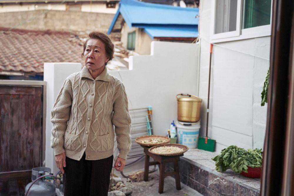 Youn Yuh Jung di film Lucky Chan-sil (koreanfilm.or.kr)