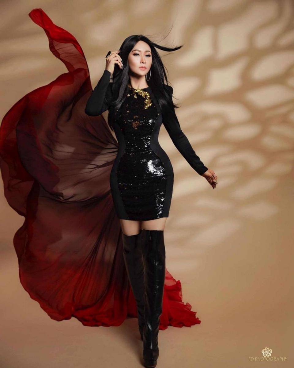 Solois wanita pemotretan bareng FD Photography (Instagram.com/fdphotography90/)