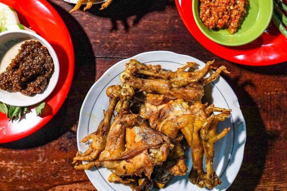 Ayam goreng Mbah Karto siap disantap (instagram.com/sasmitaedo)