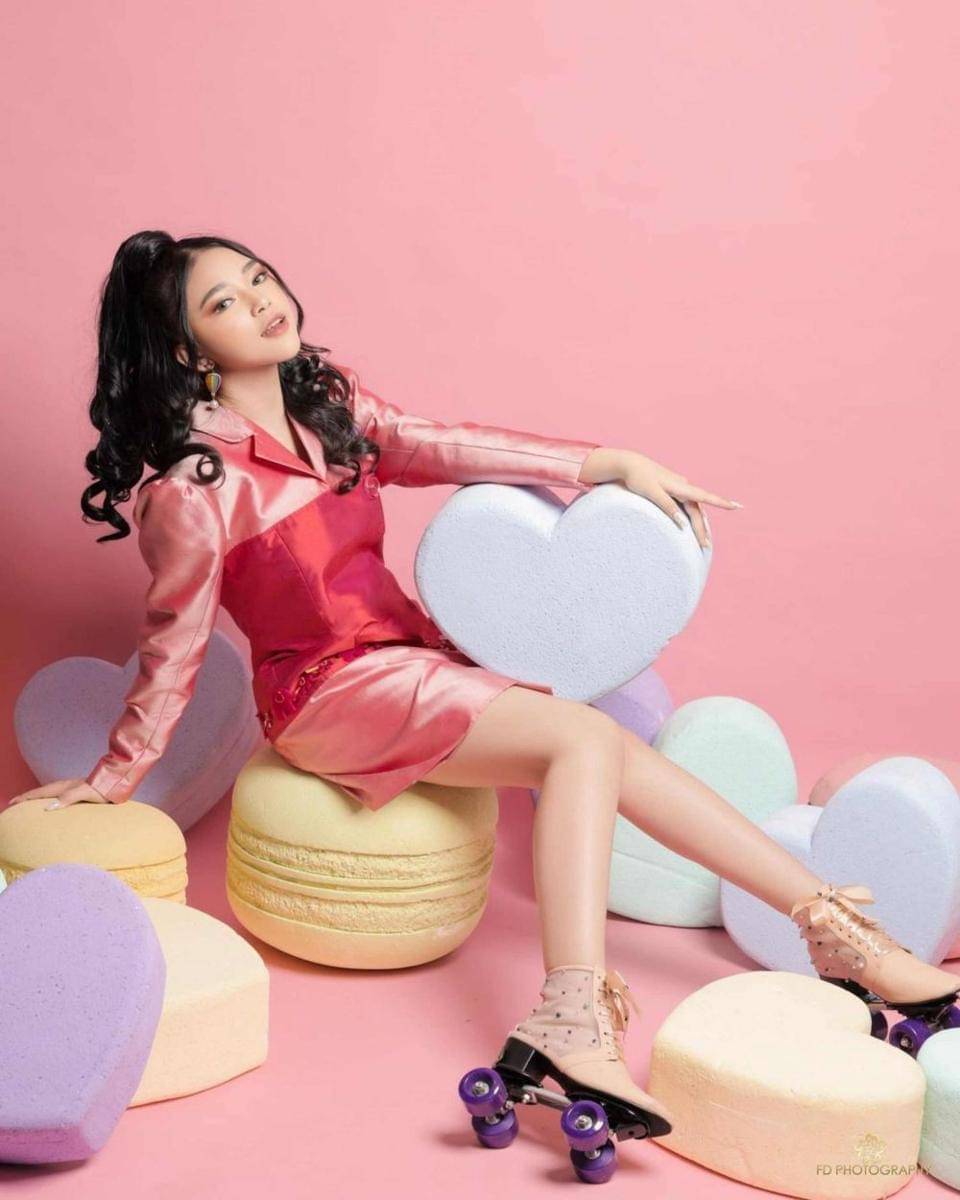 Solois wanita pemotretan bareng FD Photography (Instagram.com/fdphotography90/)