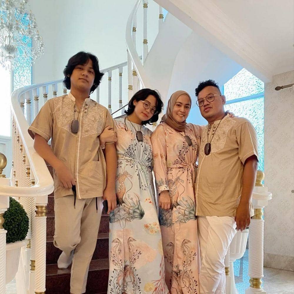 Keluarga Uya Kuya (instagram.com/astridkuya)