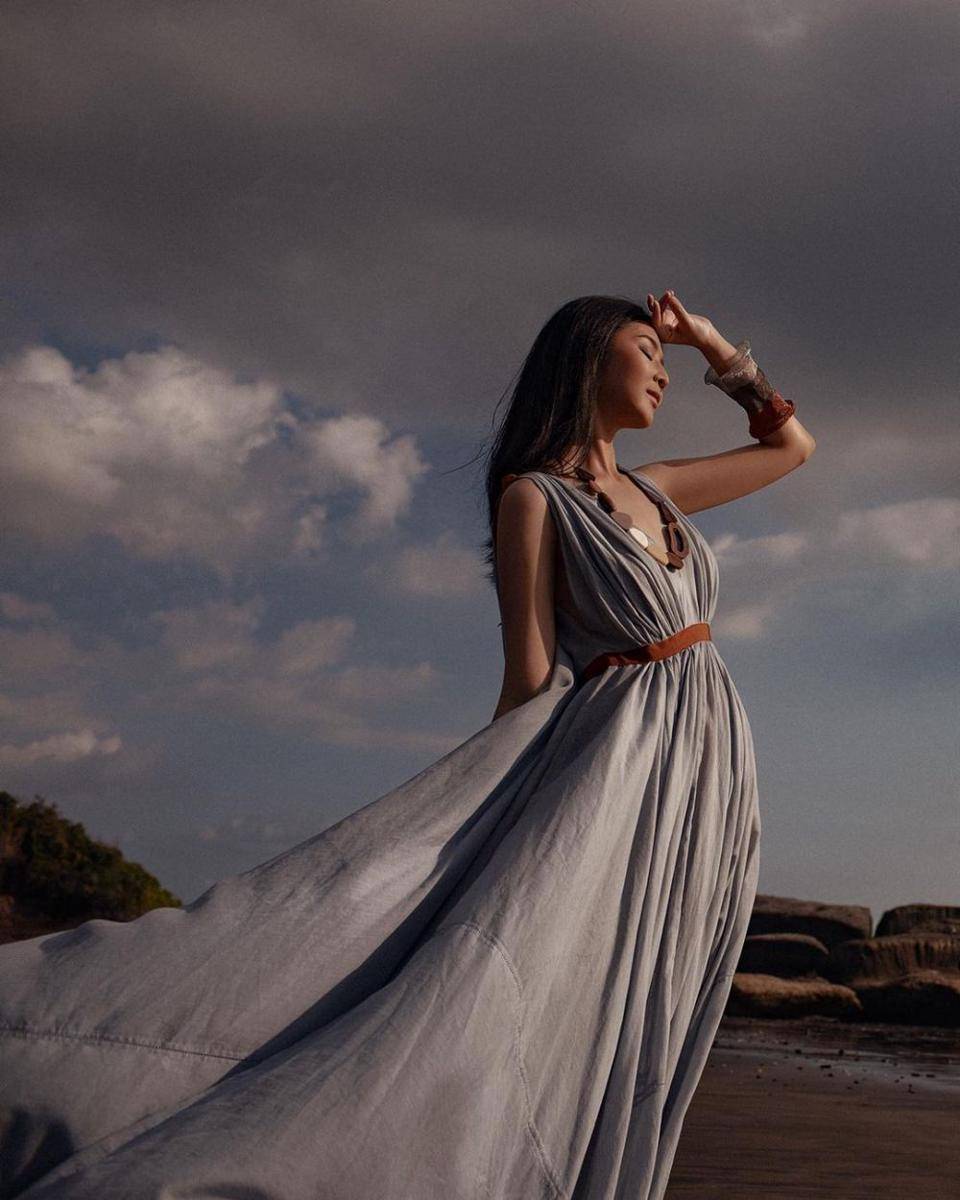 Ayu Saraswati (instagram.com/ayusarasw)