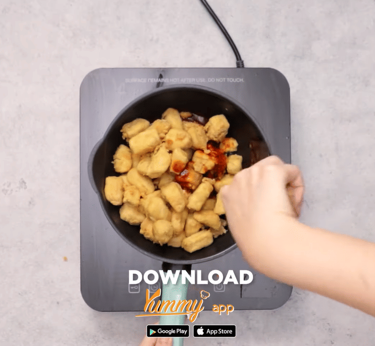 Memasak tahu (yummy.co.id)