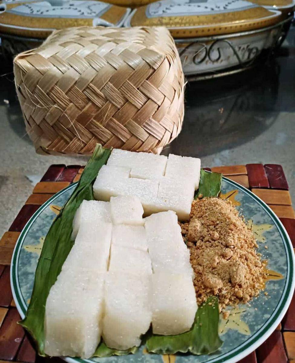 Ketan pencok (instagram.com/ismi_lismiyani)