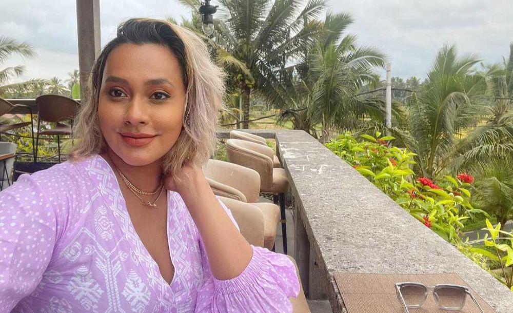 10 Potret Baru Kimmy Jayanti, Ibu Dua Anak Bak Masih Gadis!