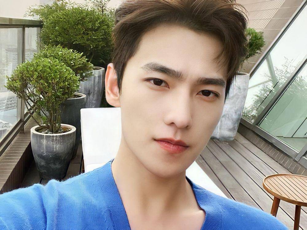 Yang Yang (instagram.com/yang_0099)