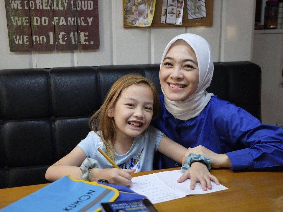 Dian Ayu Lestari dan buah hati (instagram.com/dianayulestari)