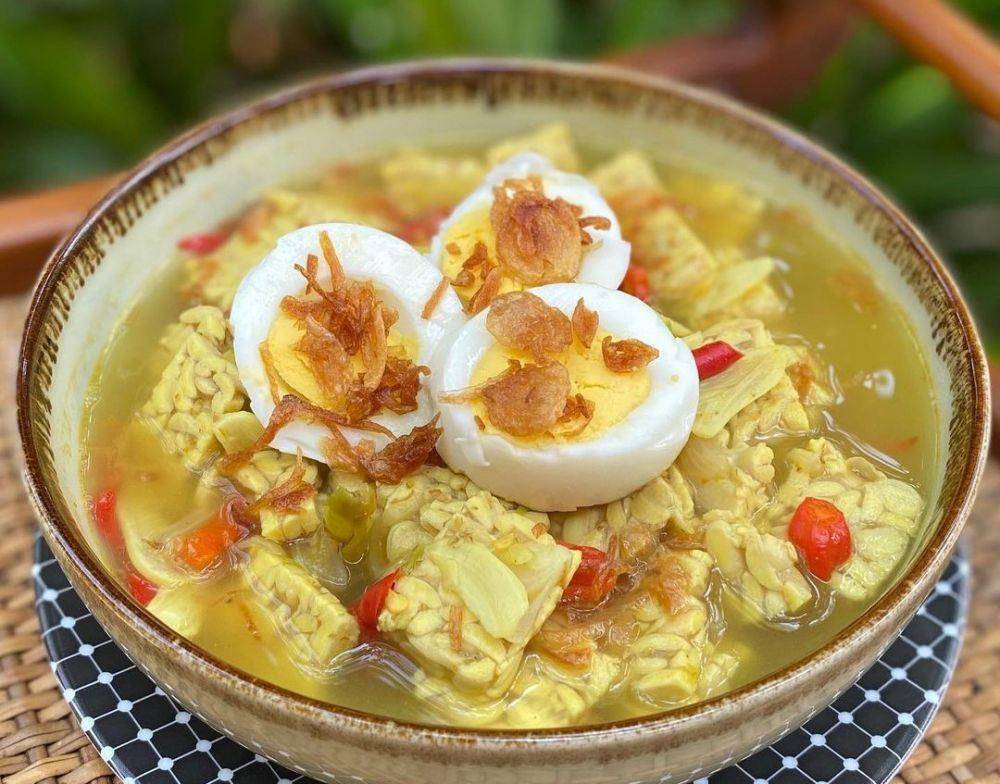 Kari tempe telur (instagram.com/eka_hartmann)