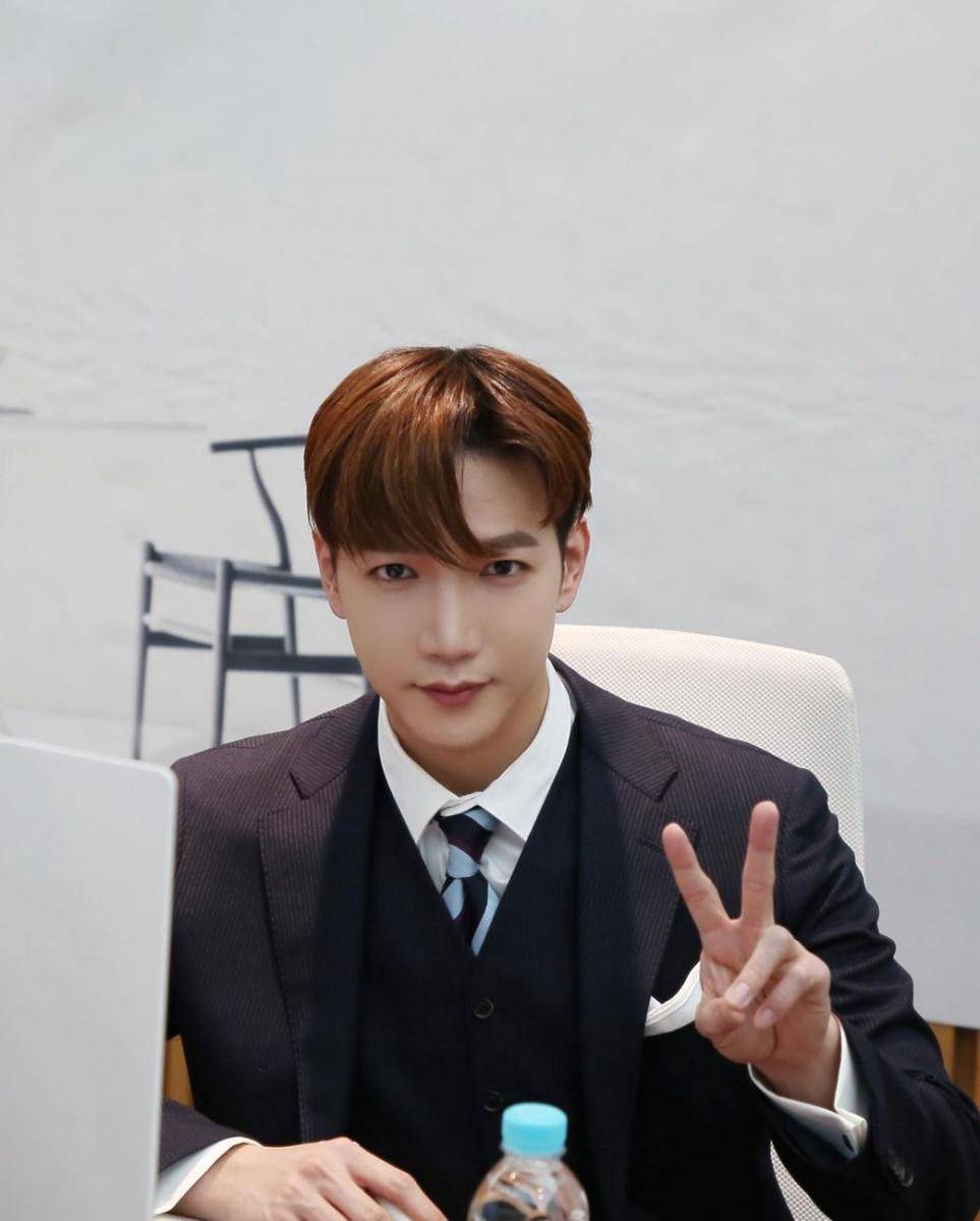 Jun.K 2PM (instagram.com/real_2pmstagram)