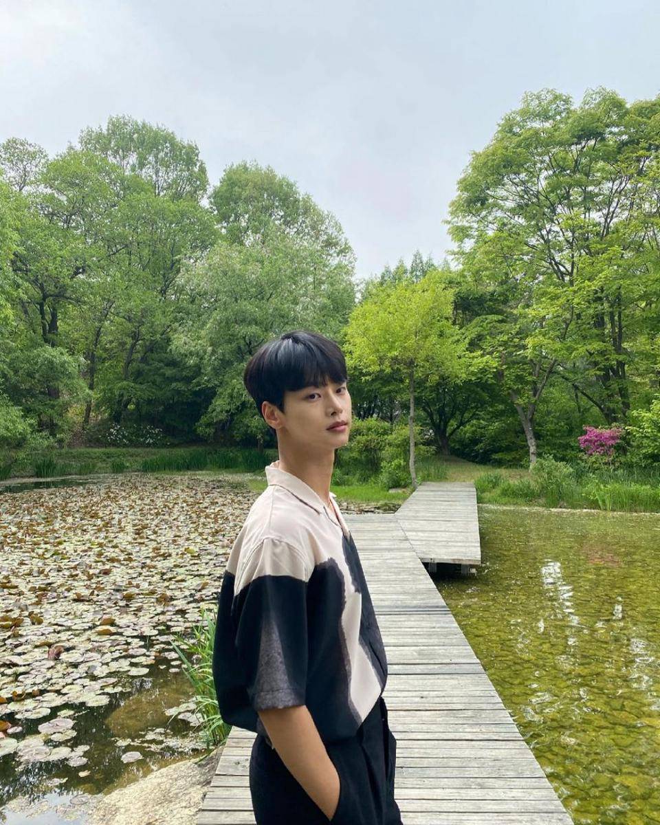N VIXX (instagram.com/achahakyeon)
