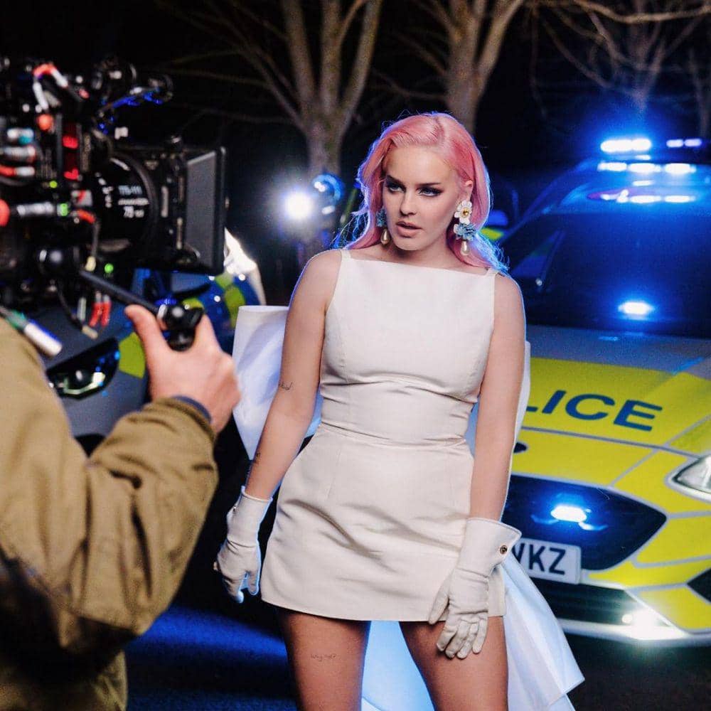 Anne Marie (instagram.com/annemarie)
