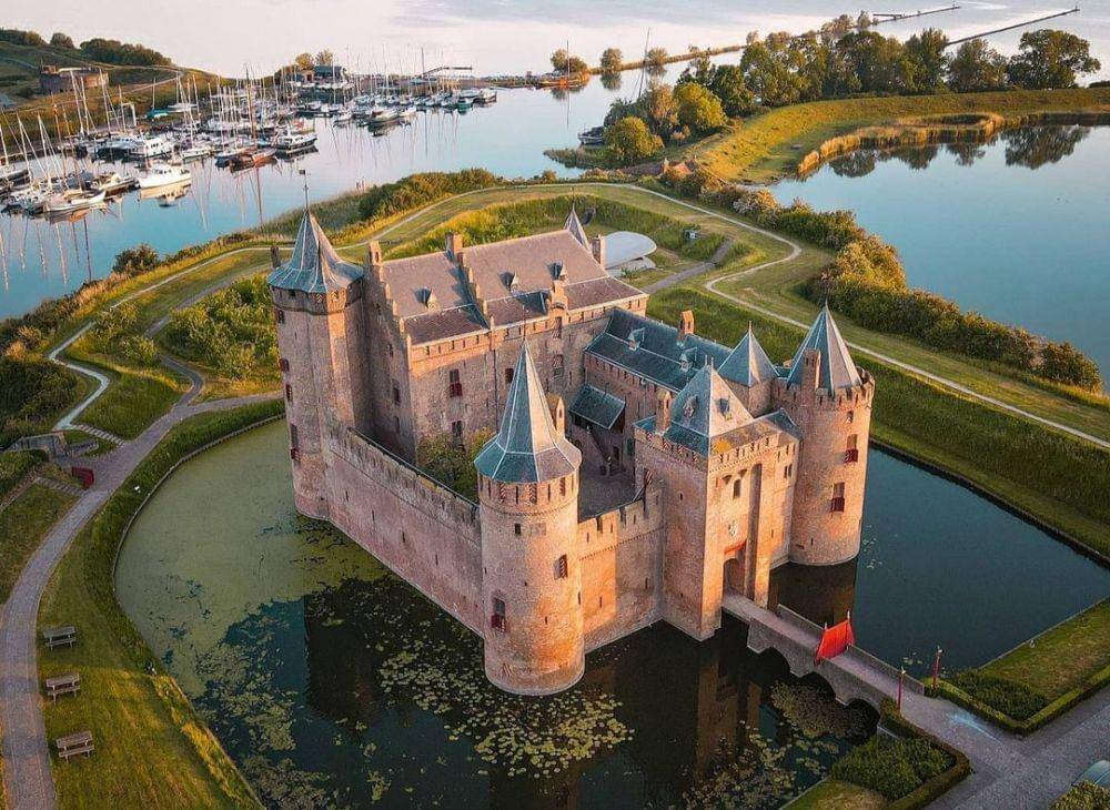 Muiderslot (Instagram.com/__js__photography)