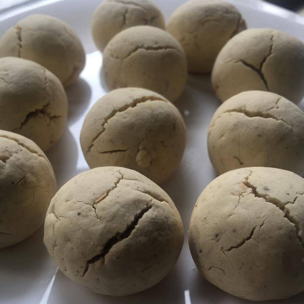 Kue bagea (instagram.com/yenianita__)