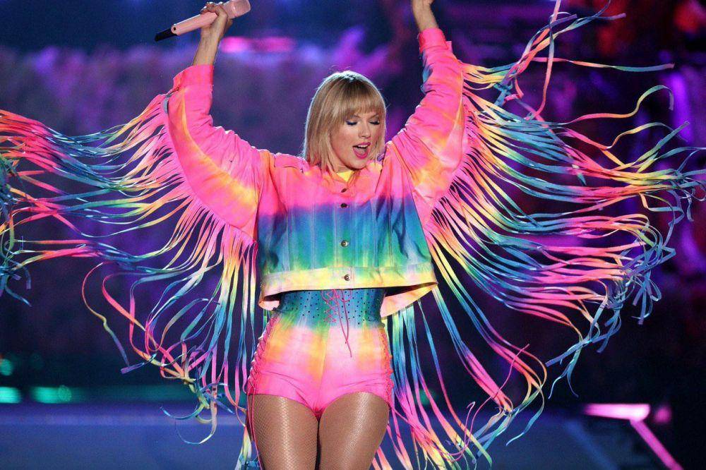 Taylor Swift (vulture.com)