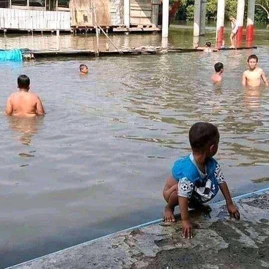 meme kolaborasi unik (instagram.com/garingvirtual)