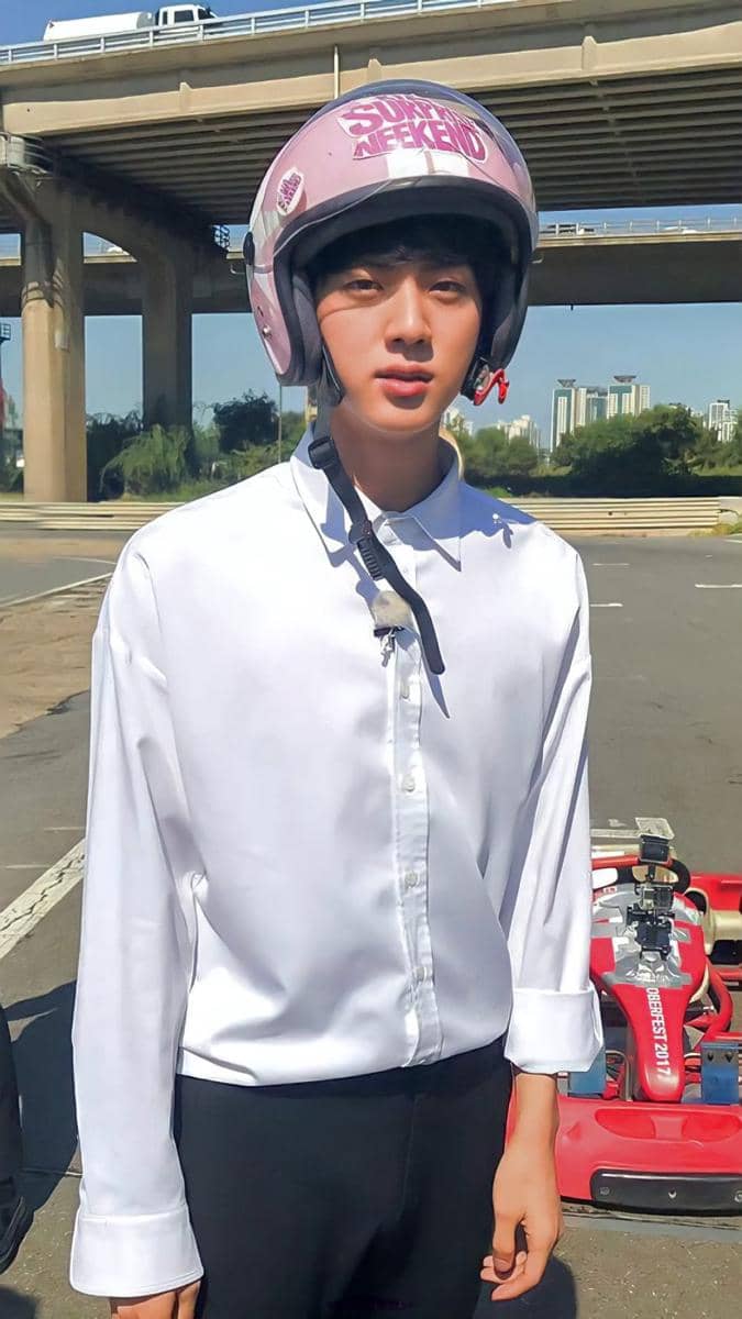Jin BTS (twitter.com/btspicsl)