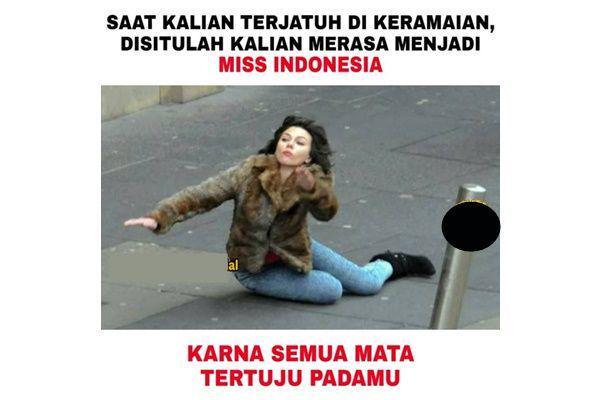 10 Meme Ketiban Apes Ini Malu-maluin Abis Tapi Bikin Ngakak