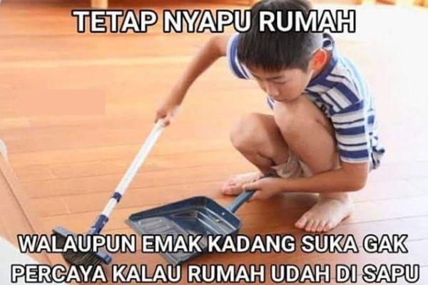 10 Meme Lucu Obrolan Emak dan Anak, Mau Ketawa Takut Durhaka