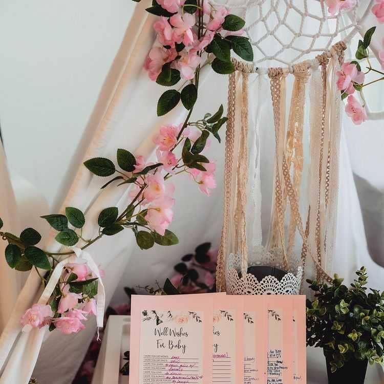 baby shower Lisa Haydon (instagram.com/lisahaydon)