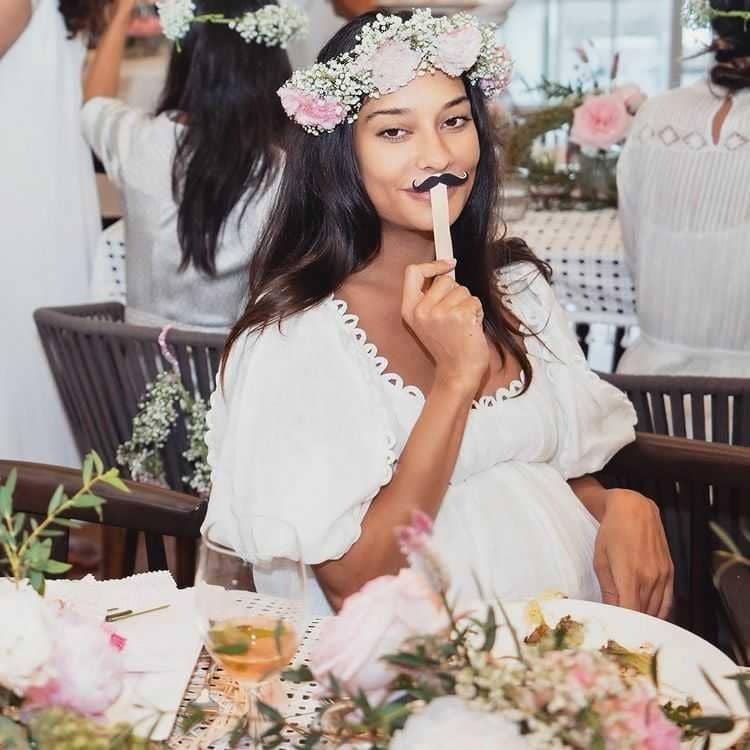 baby shower Lisa Haydon (instagram.com/lisahaydon)