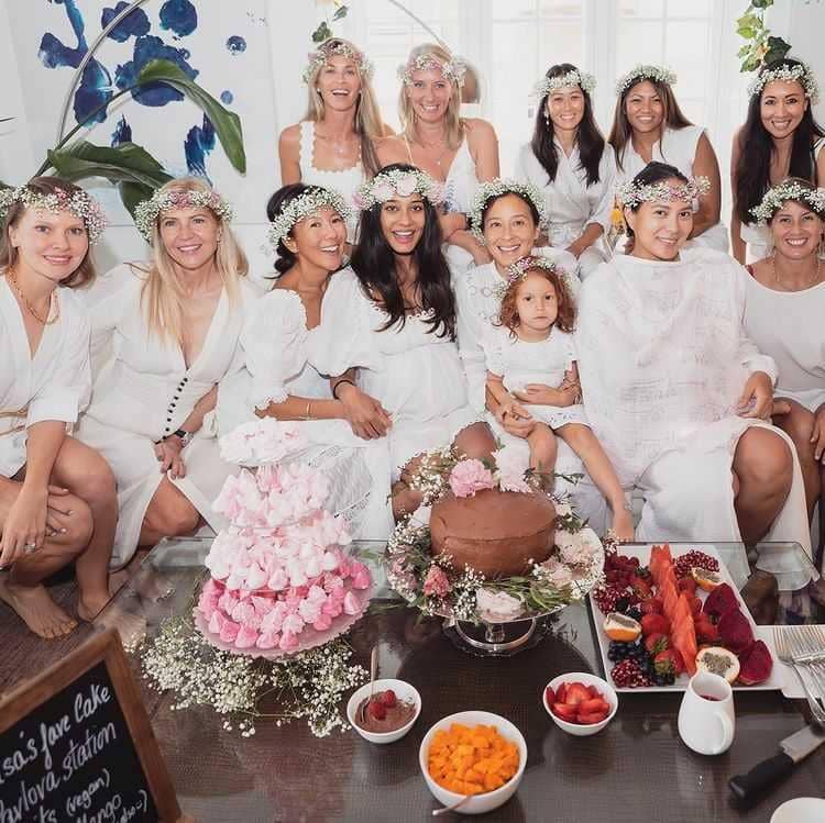 baby shower Lisa Haydon (instagram.com/lisahaydon)