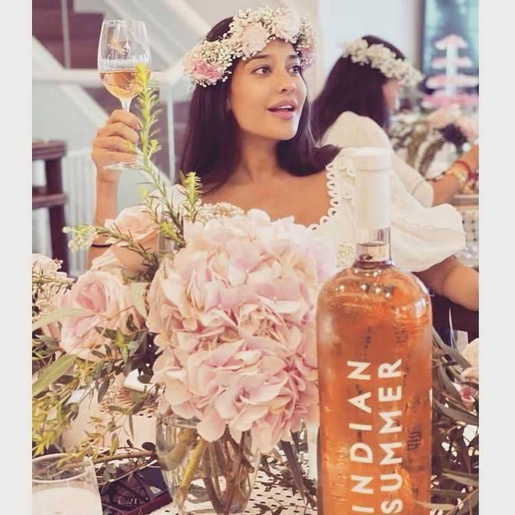 baby shower Lisa Haydon (instagram.com/lisahaydon)