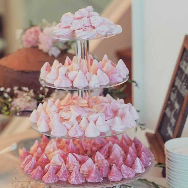 baby shower Lisa Haydon (instagram.com/lisahaydon)