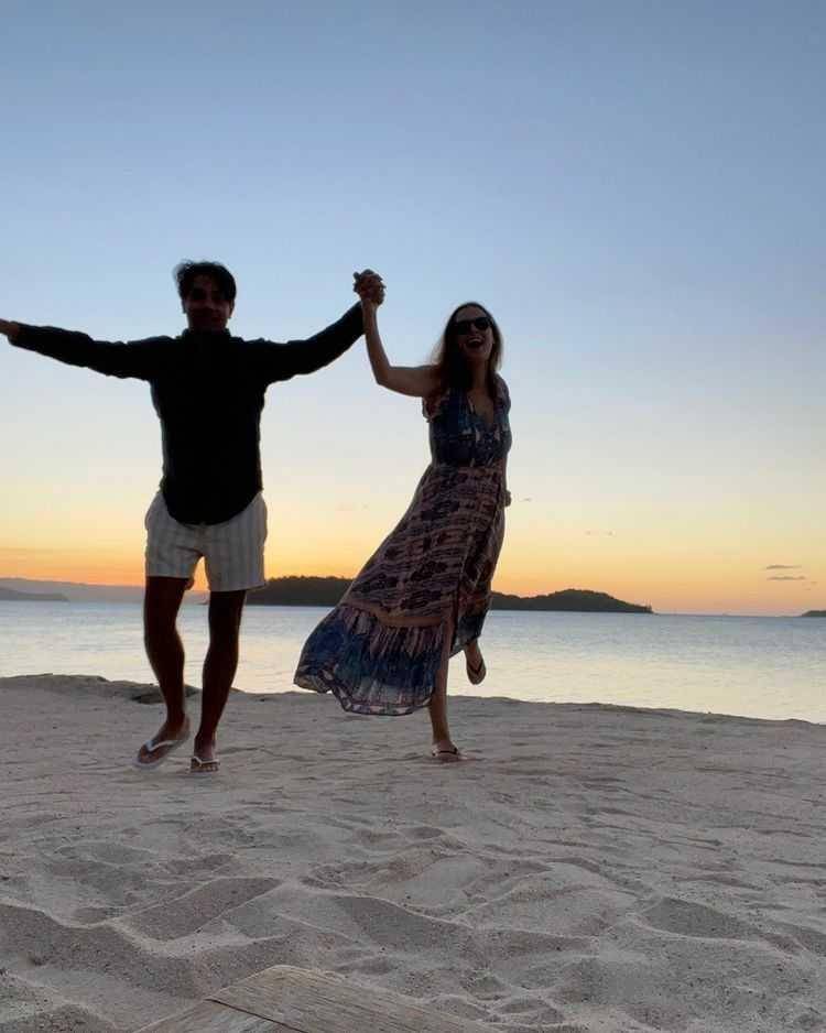 Evelyn Sharma dan suami (instagram.com/evelyn_sharma)