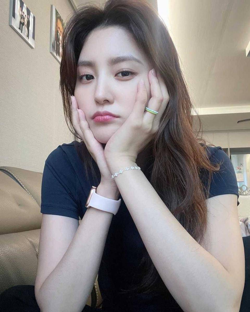 Jeonghwa EXID (instagram.com/jeonghwa_0508)