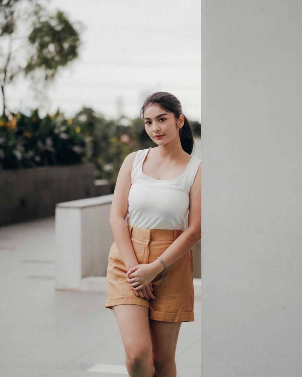 Debi Sagita (instagram.com/debisagita)