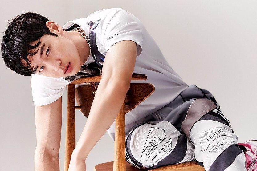 Makin Populer, 10 Potret Kece Lee Je Hoon yang Bikin Gagal Fokus