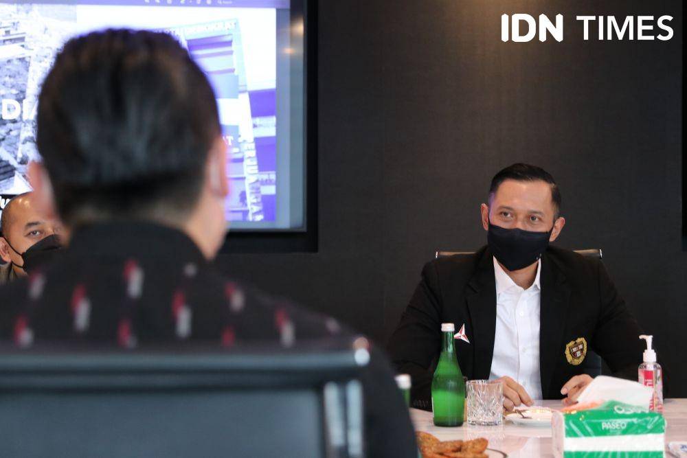 Ketua Umum Partai Demokrat Agus Harimurti Yudhoyono (AHY) mendatangi kantor IDN Media HQ pada Kamis (17/6/2021). (IDN Times/Reynaldy Wiranata)