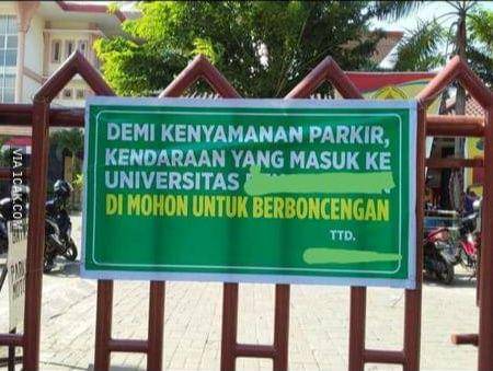 potret dilarang parkir kocak (1cak.com)