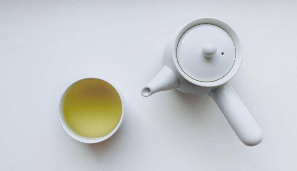 ilustrasi green tea (unsplash.com/Kiran K.)