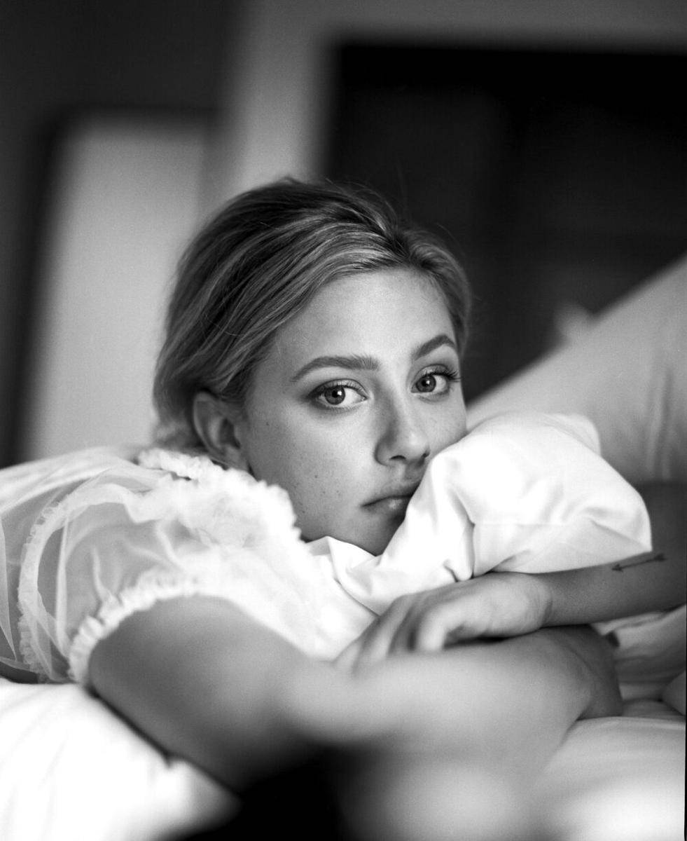 Lili Reinhart (daniandemma.com)