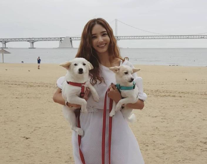 Han Chae Young (instagram.com/han_chae_young_)