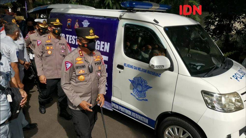 Kakorlantas Polri, Istiono meninjau kawasan Check Point di Solo. IDNTimes/Larasati Rey
